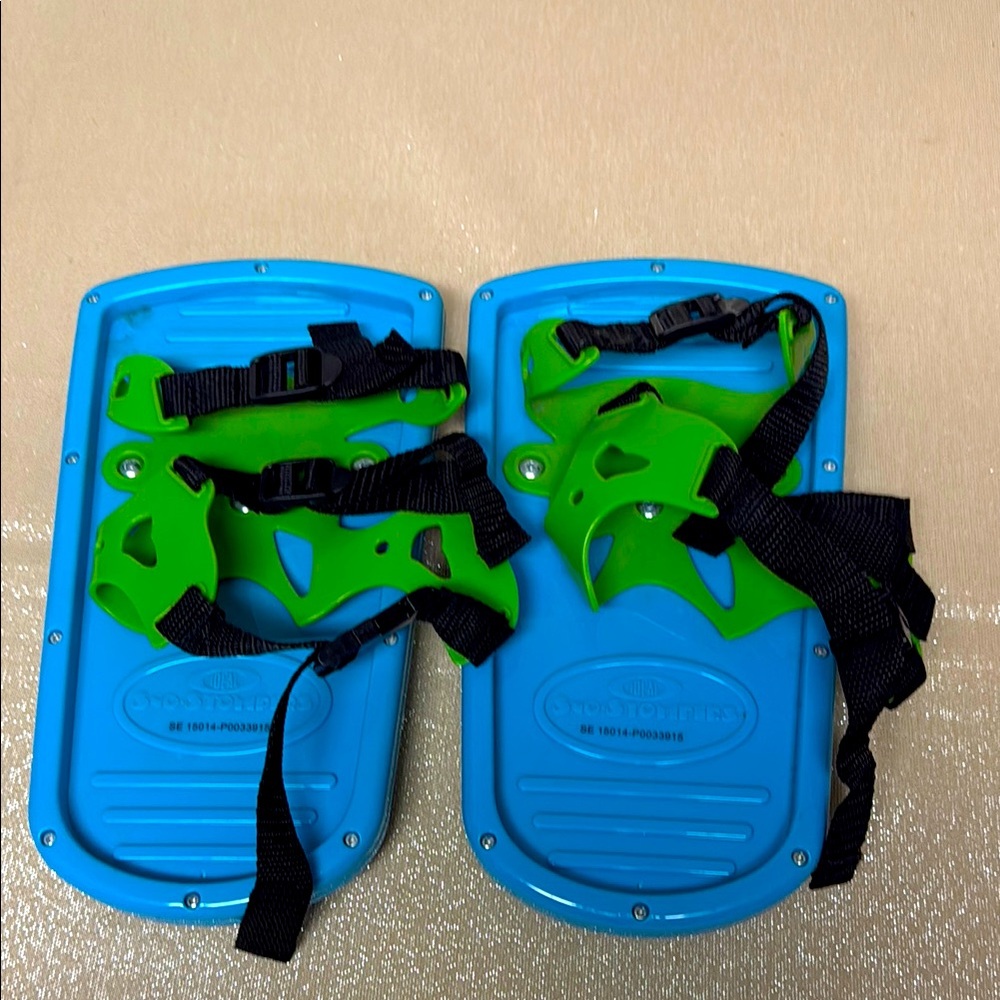 Blue Bear Paw Snowshoe snow stompers .